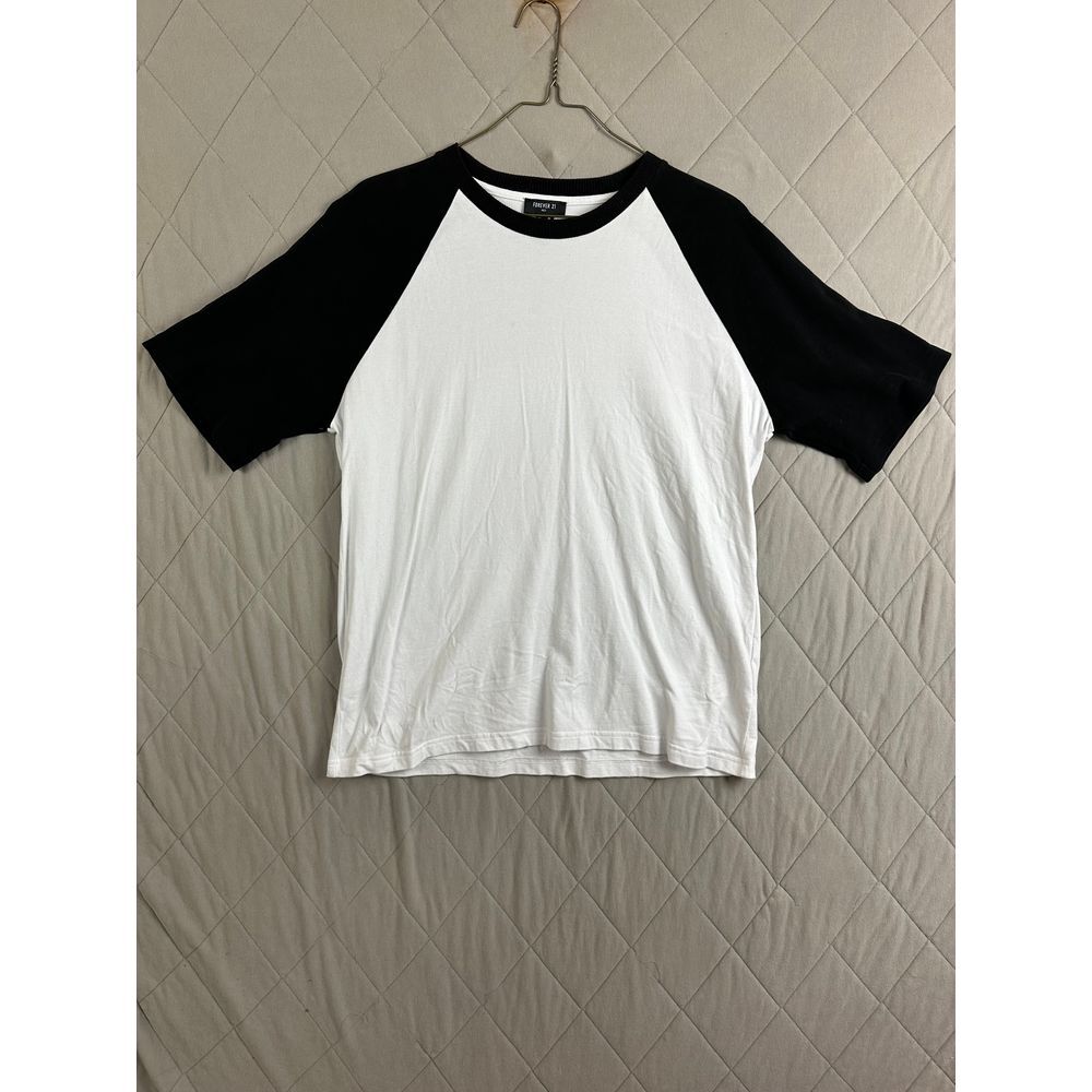 FOREVER 21 Tee Shirt Men's Medium Short Sleeve‎